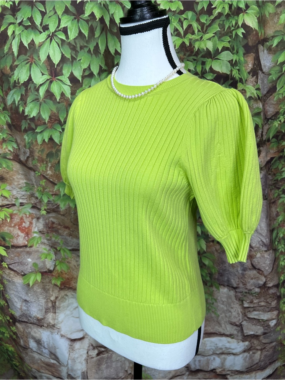 TED BAKER Chartreuse Green Rib Knit Fitted Puffy Sleeve Crewneck Sweater, 0/XS - Picture 4 of 13